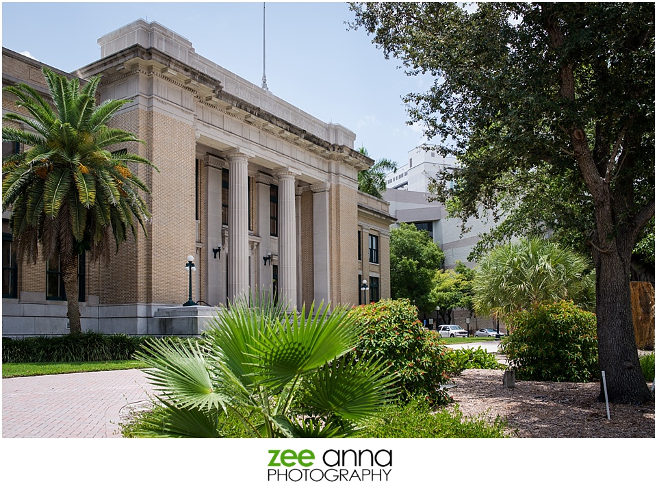 Fort Myers Courthouse Wedding by Zee Anna Photography