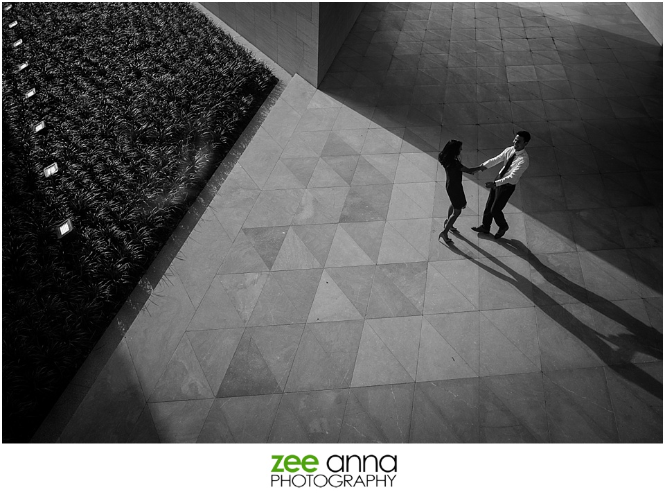 National Gallery of Art engagement portrait by Zee Anna Photography
