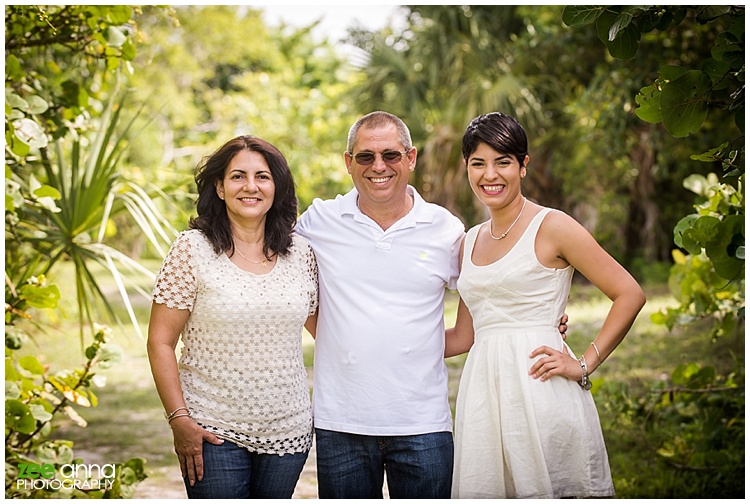 Fort Myers Family Session with Nayi and her Family by Zee Anna Photography