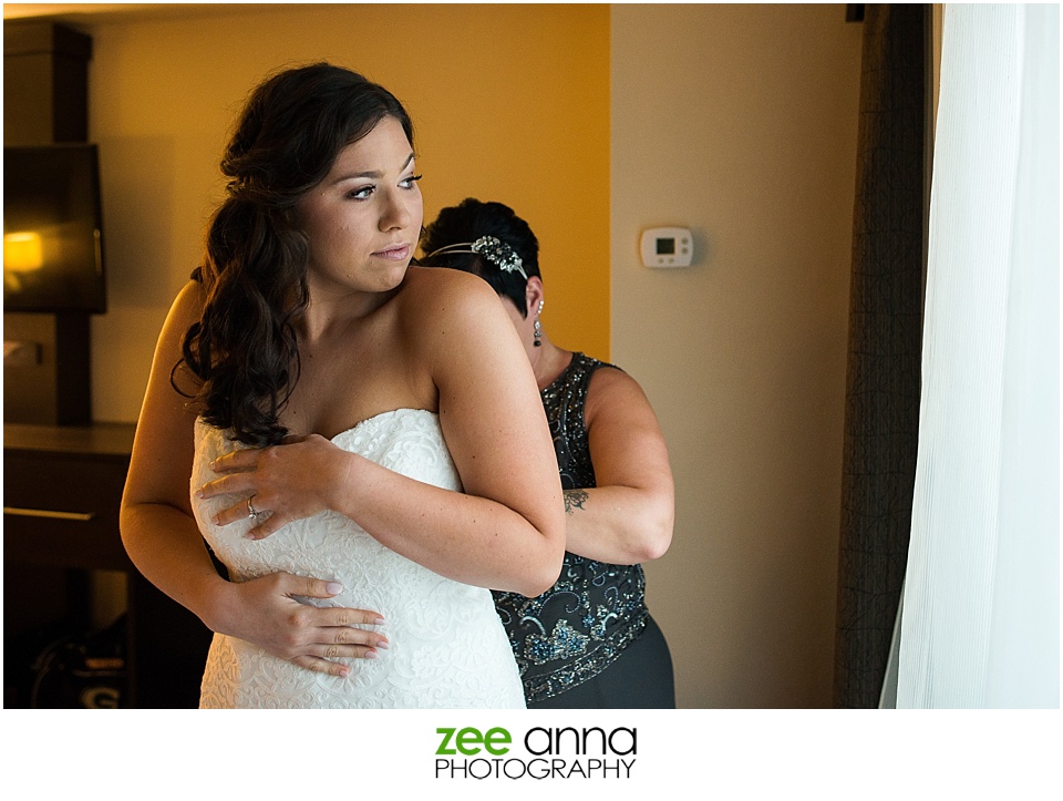 Naples Beach Wedding Photography by Zee Anna Photography on the beaches of Naples Florida