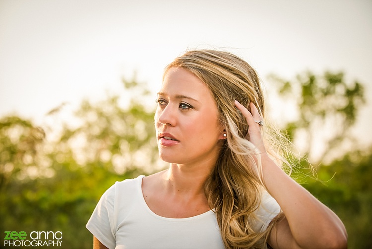Fort Myers Beach Engagement session by Zee Anna Photography
